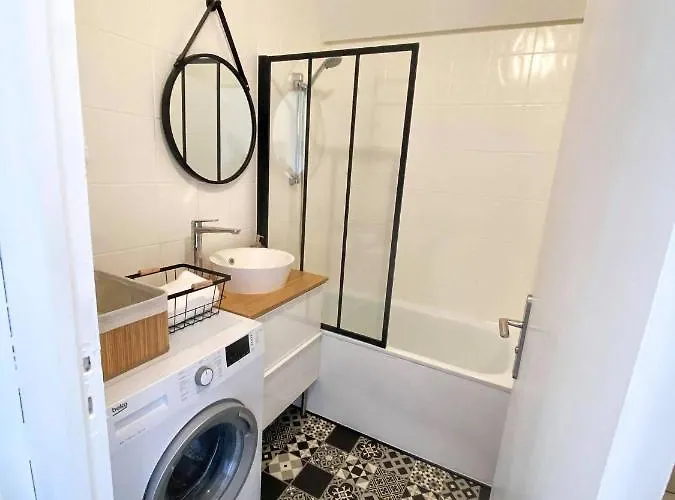 « l'olympe » - A 300 M De La