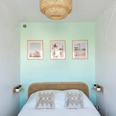 « l'olympe » - A 300 M De La *