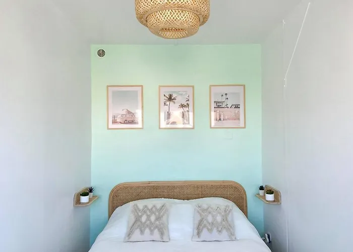 « l'olympe » - A 300 M De La *